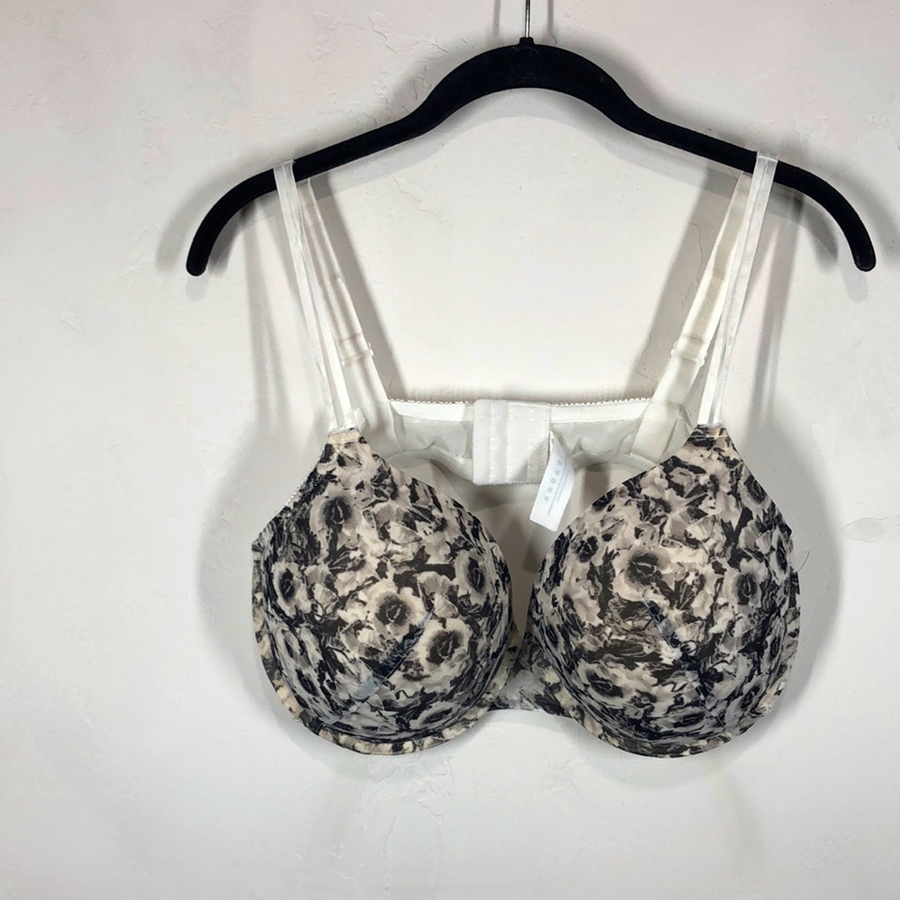 Curve Muse white and black floral bra size 44C